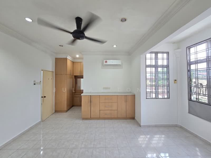 2-storey Terraced House for Sale in Bandar Baru Nilai (Nilai) - Julian Tong - Interior - PropertyGuru.com.my