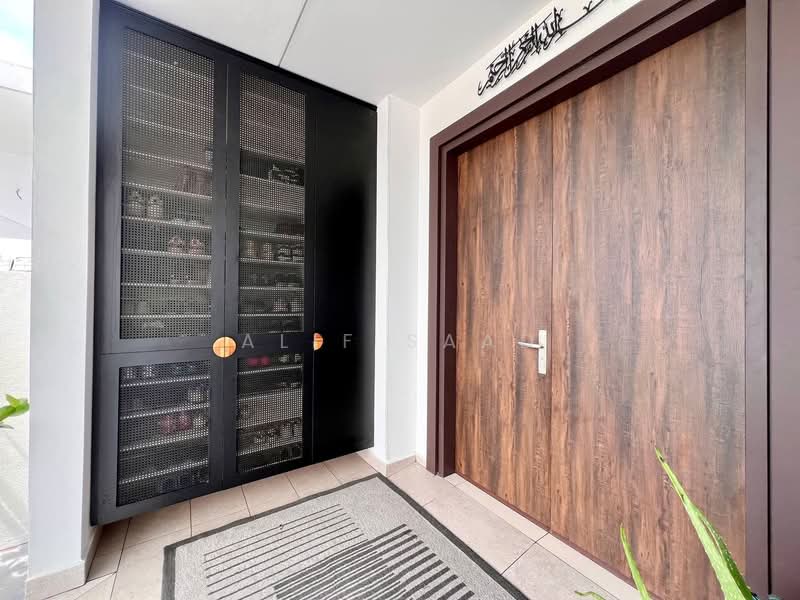 Rumah Berkembar untuk Dijual di Elmina (Shah Alam) - Alif Saad - Entrance - PropertyGuru.com.my