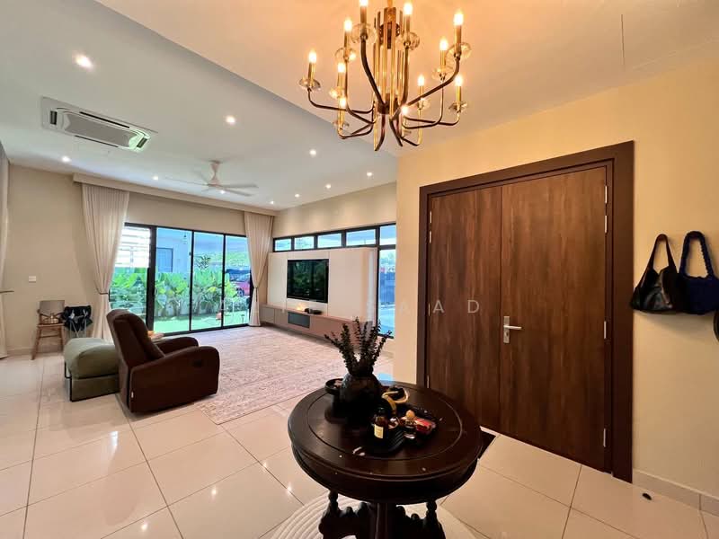 Rumah Berkembar untuk Dijual di Elmina (Shah Alam) - Alif Saad - Living Room - PropertyGuru.com.my