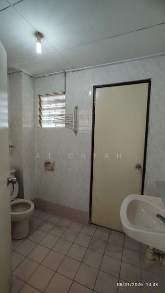 Common Bathroom