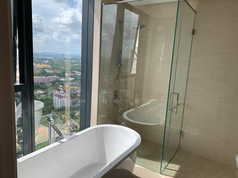 Servis Apartment untuk Dijual di The Astaka @ 1 Bukit Senyum - Heng Hy - Bathroom - PropertyGuru.com.my