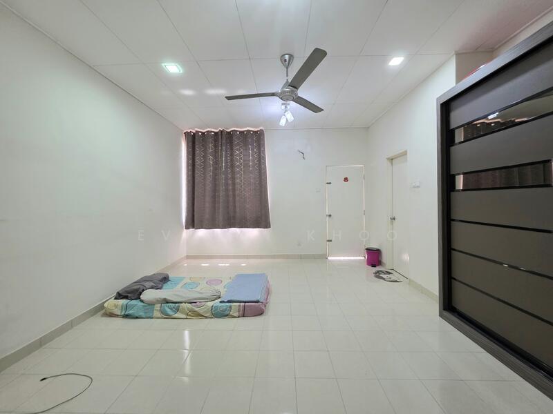 2-storey Terraced House for Sale in Saujana Rawang (Rawang) - Evelyn Khoo - Bedroom - PropertyGuru.com.my