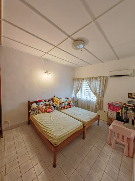 Rumah Teres 2 Tingkat untuk Dijual di SS2 (Petaling Jaya) - Paul Lim - Bedroom - PropertyGuru.com.my