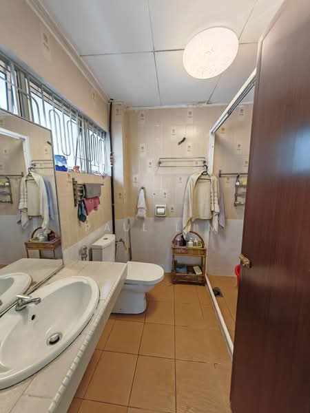 Rumah Teres 2 Tingkat untuk Dijual di SS2 (Petaling Jaya) - Paul Lim - Bathroom - PropertyGuru.com.my