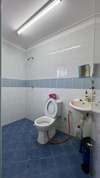 2-storey Terraced House for Rent in Klebang Ria (Chemor) - Kent C - Bathroom - PropertyGuru.com.my