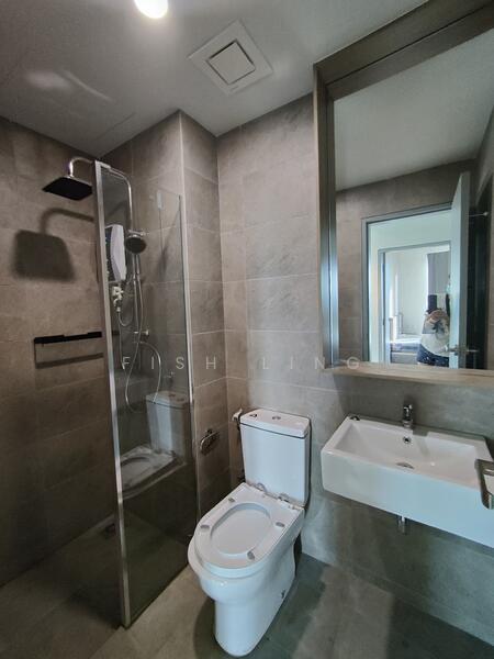 Suasana @ Utropolis untuk Untuk Disewa - RM 1,900 /bulan, Mac 2026 - Bathroom - PropertyGuru.com.my