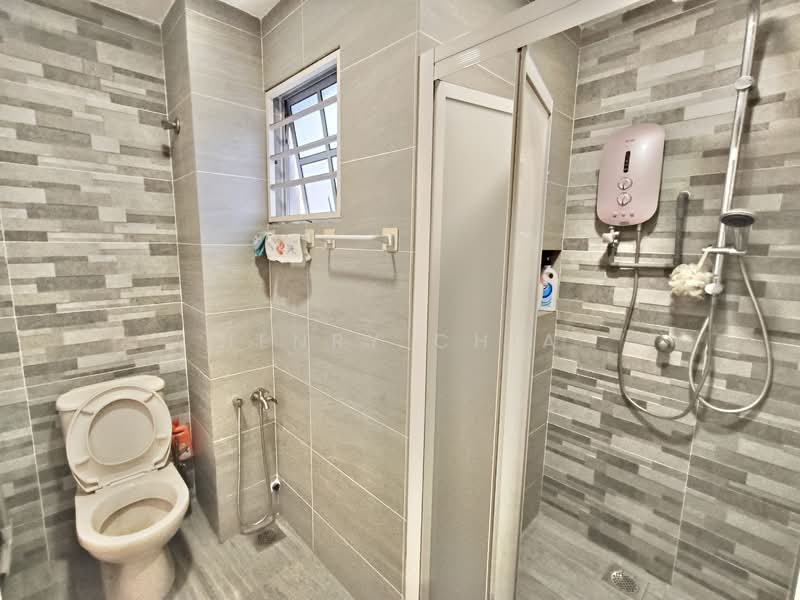 Rumah Teres 2 Tingkat untuk Dijual di Taman Langat Ceria (Hulu Langat) - Gladys Wong - Bathroom - PropertyGuru.com.my