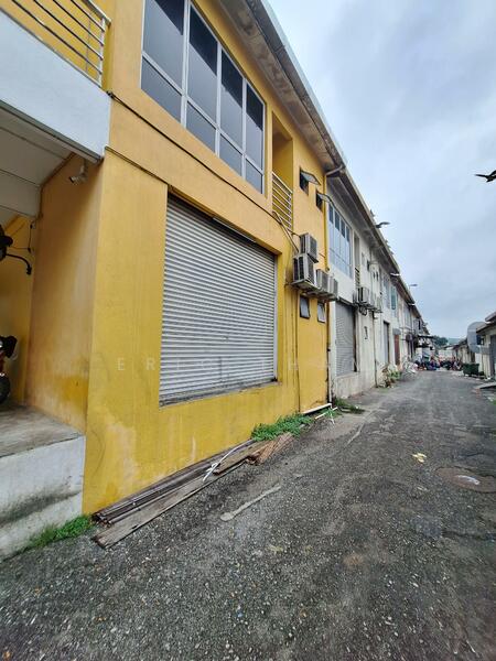 Kedai / Pejabat untuk Dijual di Taman Equine (Seri Kembangan) - Eric Tham - Exterior - PropertyGuru.com.my