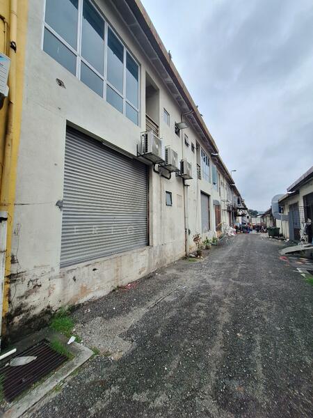 Kedai / Pejabat untuk Dijual di Taman Equine (Seri Kembangan) - Eric Tham - Exterior - PropertyGuru.com.my