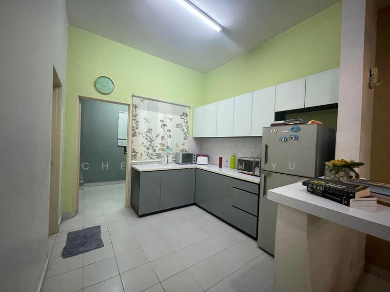 Seri Austin - Terrace Homes untuk Untuk Dijual - RM 680,000, Mac 2026 - Kitchen - PropertyGuru.com.my