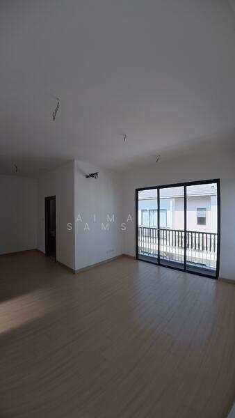 Rumah Teres 2 Tingkat untuk Dijual di Setia Safiro (Cyberjaya) - Aiman Samsul - Living Room - PropertyGuru.com.my