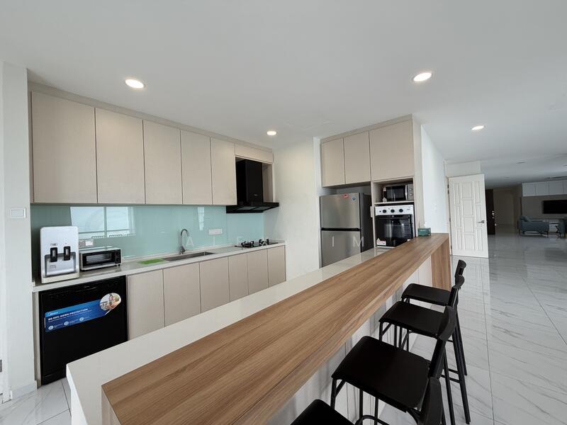 Millennium Tower untuk Untuk Disewa - RM 7,999 /bulan, Mac 2026 - Kitchen - PropertyGuru.com.my