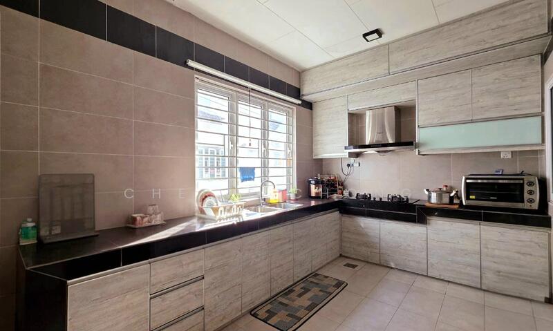 Seri Beringin Botani untuk Untuk Dijual - RM 780,000, Feb 2026 - Kitchen - PropertyGuru.com.my