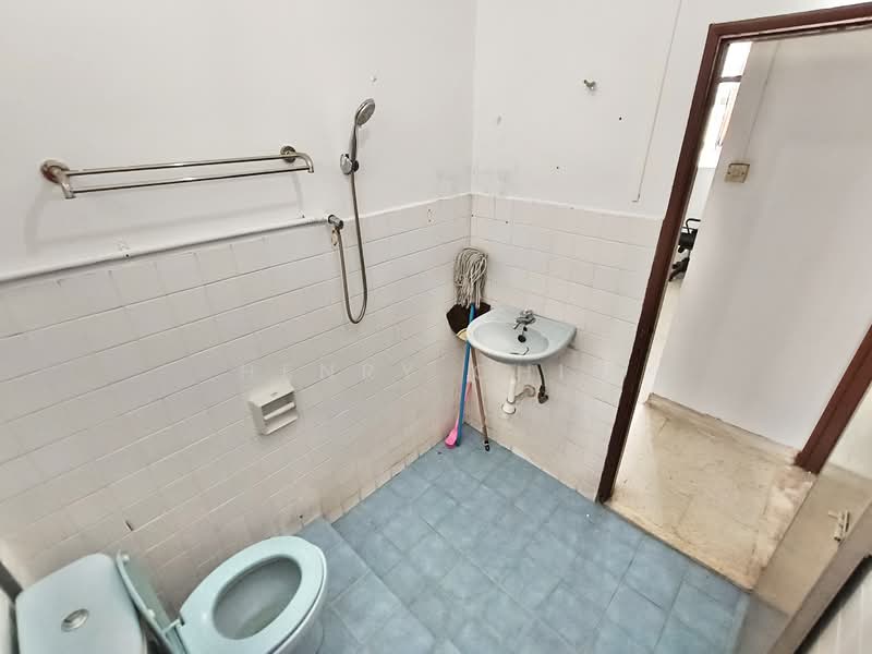 2-storey Terraced House for Sale in Taman Midah (Cheras) - Henry Chia - Bathroom - PropertyGuru.com.my
