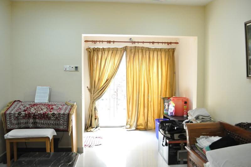 2.5-storey Terraced House for Sale in Kota Kemuning (Shah Alam) - ET Cheah - Basement Living Room - PropertyGuru.com.my