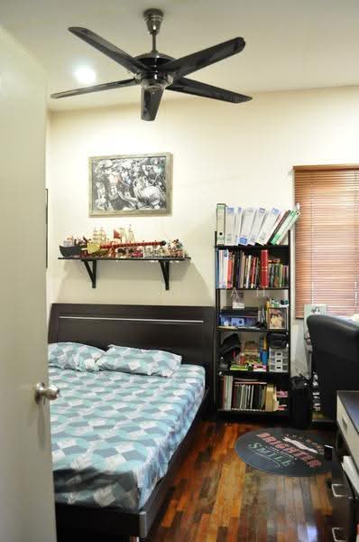 2.5-storey Terraced House for Sale in Kota Kemuning (Shah Alam) - ET Cheah - Bedroom 1 - PropertyGuru.com.my