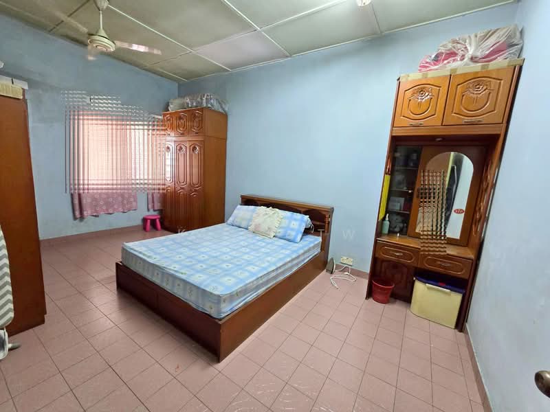 Rumah Teres 2 Tingkat untuk Dijual di Taman Kepong (Kepong) - Kiing TW - Bedroom - PropertyGuru.com.my