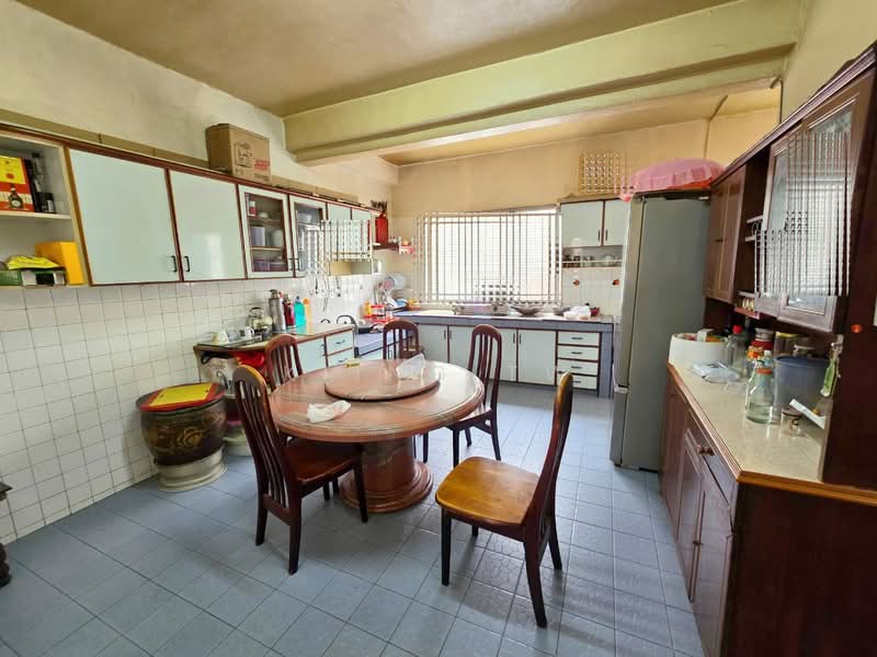 Rumah Teres 2 Tingkat untuk Dijual di Taman Kepong (Kepong) - Kiing TW - Kitchen - PropertyGuru.com.my