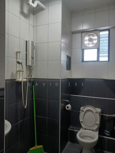 Apartment for Sale at Sri Permai - David Lee - Bathroom - PropertyGuru.com.my