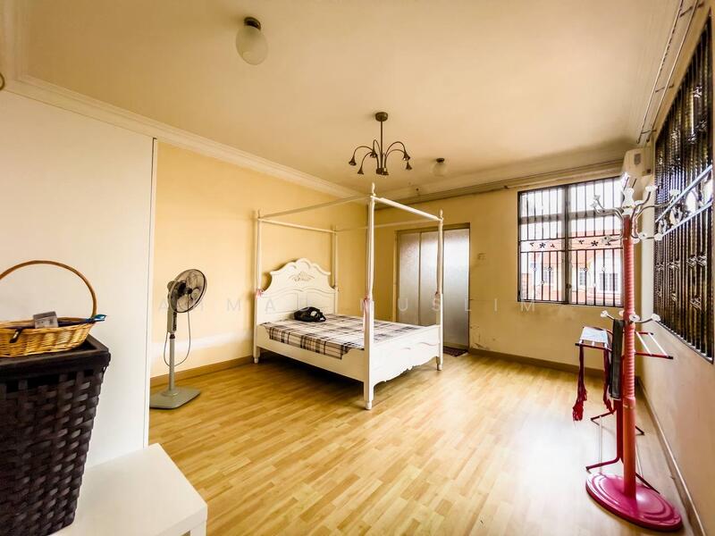 Untuk Dijual - Laman Dillenia