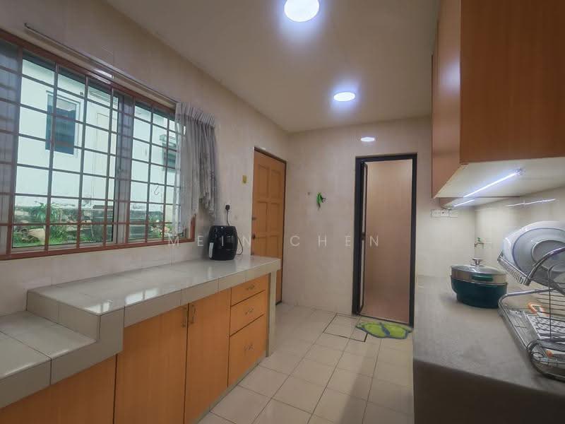 Rumah Teres 2-Tingkat untuk Disewa di Taman Bukit Mewah (Kajang) - Mein Chen - Kitchen - PropertyGuru.com.my