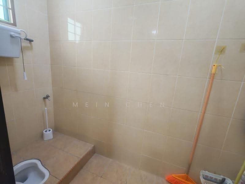 Rumah Teres 2-Tingkat untuk Disewa di Taman Bukit Mewah (Kajang) - Mein Chen - Bathroom - PropertyGuru.com.my