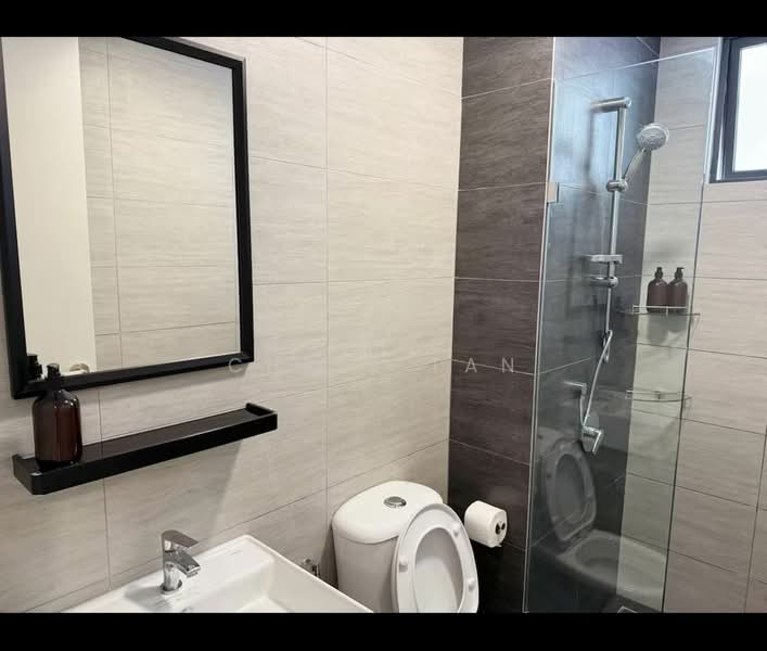Servis Apartment untuk Disewa di Suria Garden - Chris Tan - Bathroom - PropertyGuru.com.my