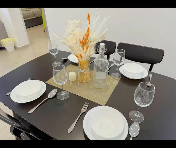 Servis Apartment untuk Disewa di Suria Garden - Chris Tan - Dining Room - PropertyGuru.com.my