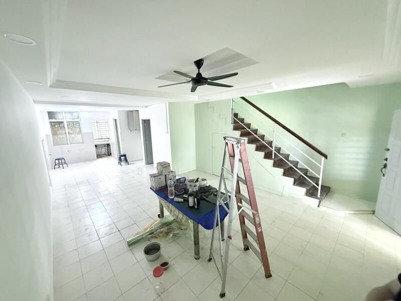 2-storey Terraced House for Sale in Taman Kempas Indah (Tebrau) - Ben Foo - Living Room - PropertyGuru.com.my