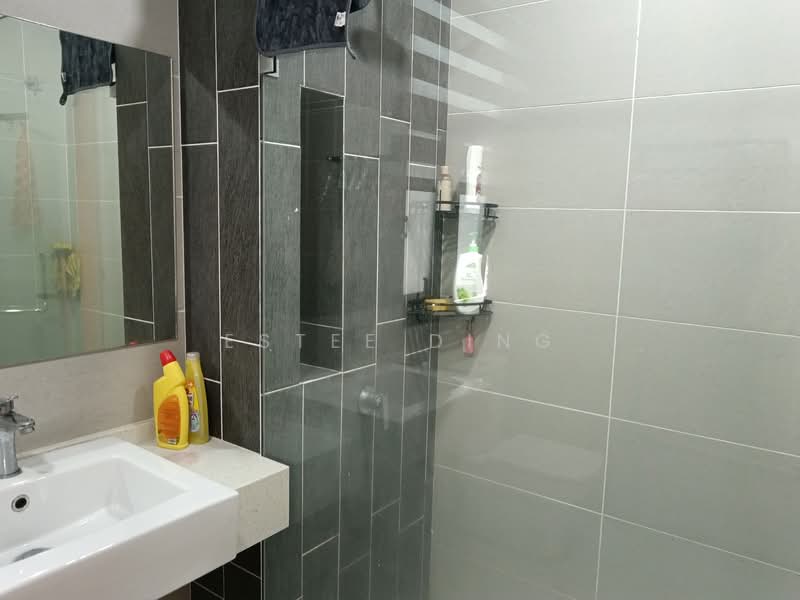Condominium for Sale at Sky Condominium (Skyz Residence) - Estee Ding - Bathroom - PropertyGuru.com.my