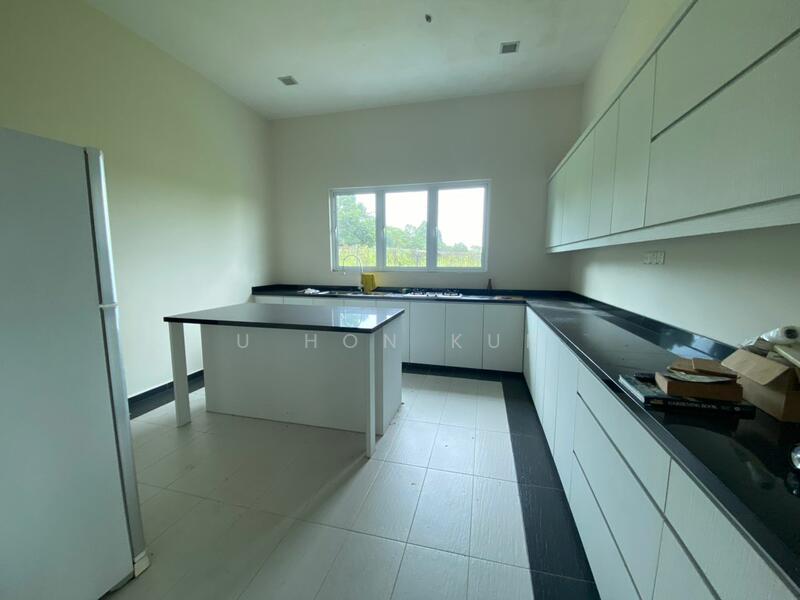Twin Villa for Sale in Leisure Farm (Gelang Patah) - U Hon Kun - Kitchen - PropertyGuru.com.my