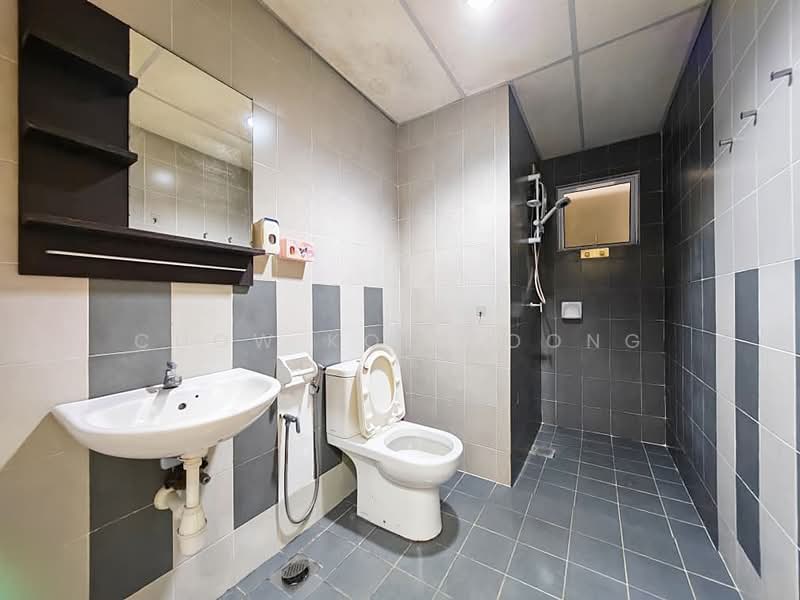 Service Residence for Rent at Koi Kinrara - Chow Kok Toong - Bathroom - PropertyGuru.com.my