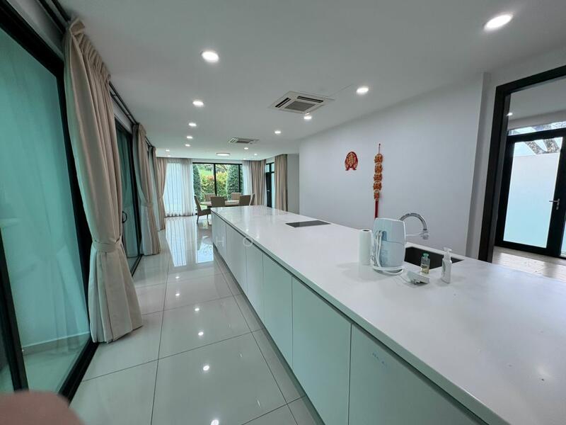 Twin Villa for Sale in Leisure Farm (Gelang Patah) - U Hon Kun - Kitchen - PropertyGuru.com.my