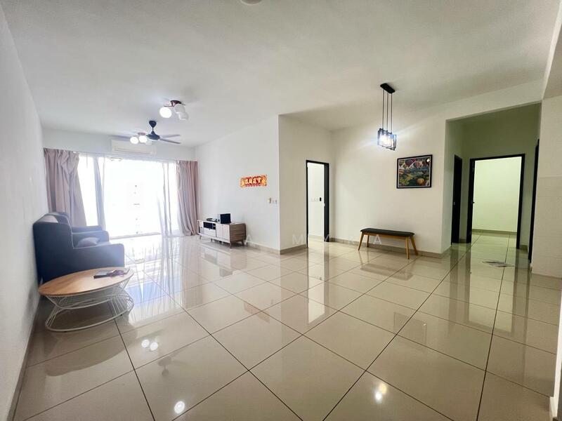 Condominium for Sale at Oasis 1 - Maya Myra - Living Room - PropertyGuru.com.my