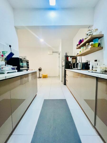 Apartment for Sale at Gapura Bayu - Maya Myra - Kitchen - PropertyGuru.com.my