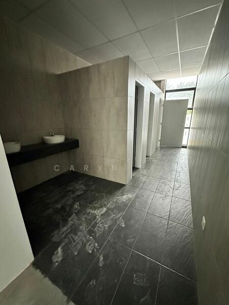 Frontier Park 3 ( Medium Industry ) 1.5 Storey Cluster Factory untuk Untuk Disewa - RM 12,500 /bulan, Mac 2026 - Bathroom - PropertyGuru.com.my