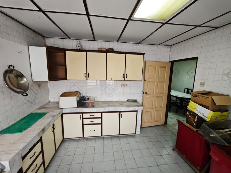 3-storey Terraced House for Sale in Taman Cahaya (Ampang) - Ryan Lee - Kitchen - PropertyGuru.com.my