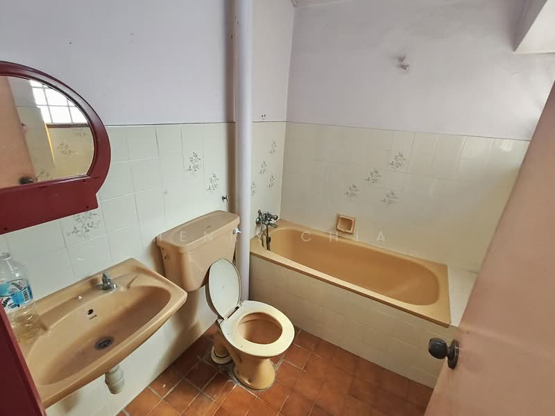2-storey Terraced House for Sale in Taman Midah (Cheras) - Henry Chia - Bathroom - PropertyGuru.com.my