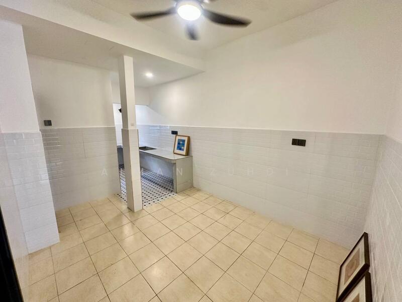 2-storey Terraced House for Sale in Desa Coalfields (Ijok) - AIMAN ZUHDI - Kitchen - PropertyGuru.com.my