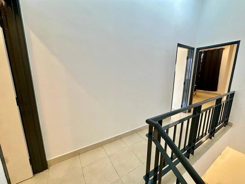 2-storey Terraced House for Sale in Desa Coalfields (Ijok) - AIMAN ZUHDI - Corridor - PropertyGuru.com.my