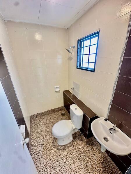 2-storey Terraced House for Sale in Desa Coalfields (Ijok) - AIMAN ZUHDI - Bathroom - PropertyGuru.com.my