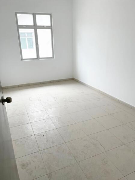 2-storey Terraced House for Sale in Taman Scientex Senai (Senai) - Calvin Lee - Interior - PropertyGuru.com.my