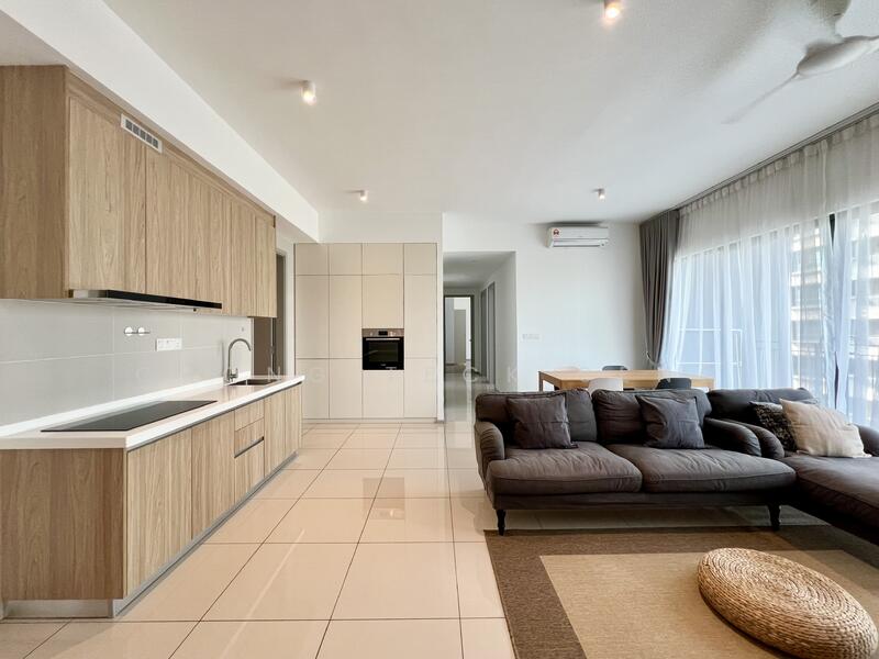 Sunway Mont Residences untuk Untuk Dijual - RM 1,580,000, Mac 2026 - Living Room - PropertyGuru.com.my