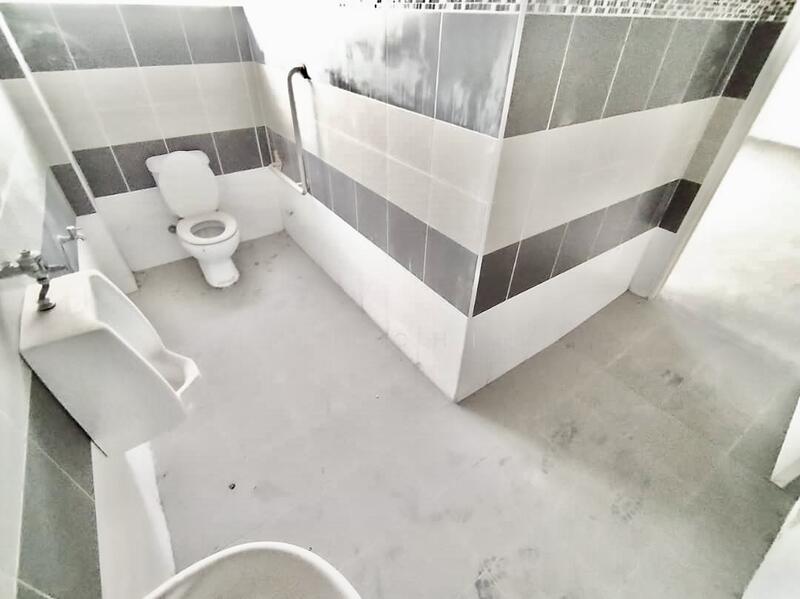 Shop for Rent in Ipoh (Perak) - Gil Chin - Bathroom - PropertyGuru.com.my