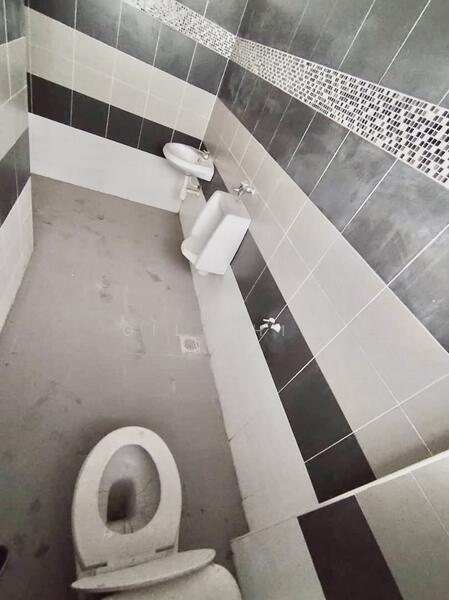 Shop for Rent in Ipoh (Perak) - Gil Chin - Bathroom - PropertyGuru.com.my