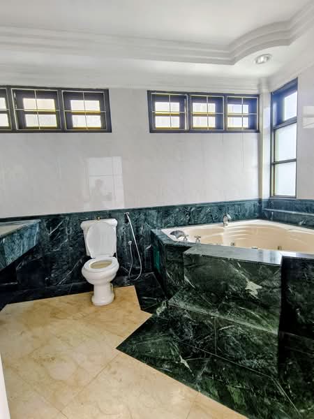 Rumah Teres 2 Tingkat untuk Dijual di Ampang Jaya (Ampang) - Jun Kien Chu - Bathroom - PropertyGuru.com.my