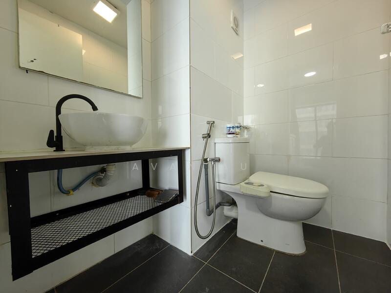 SOHO @ Empire City untuk Untuk Disewa - RM 1,500 /bulan, Feb 2026 - Bathroom - PropertyGuru.com.my