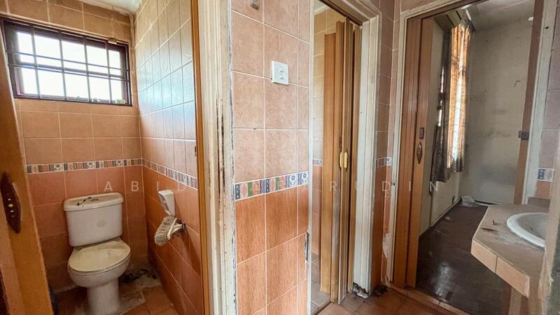 For Sale - End Lot 2 Storey Terrace @ Jalan Sepah Puteri 5/20, Kota Damansara