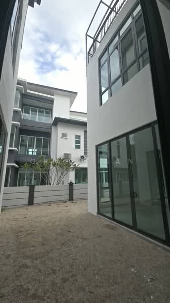 Bungalow for Sale in Taman Equine (Seri Kembangan) - Grace Tan - Exterior - PropertyGuru.com.my