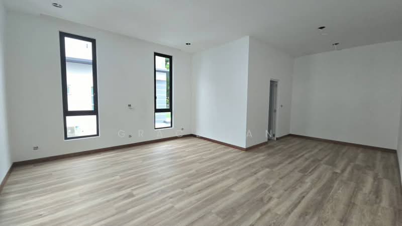 Bungalow for Sale in Taman Equine (Seri Kembangan) - Grace Tan - Living Room - PropertyGuru.com.my